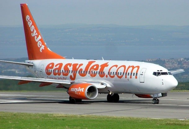 Boeing 737-700 easyJet © Arpingstone
