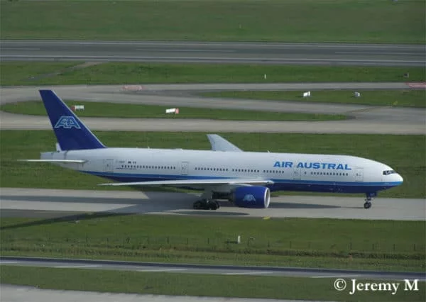 locaux Air austral perquisitionnés