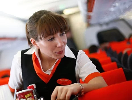 easyJet - Cabin Crew - hôtesse de l'air - PNC