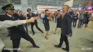 500 000éme passager Dreamliner LOT © LOT