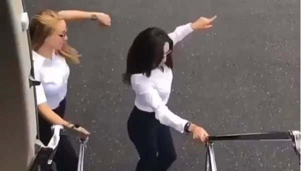 Le Kiki Challenge en avion !