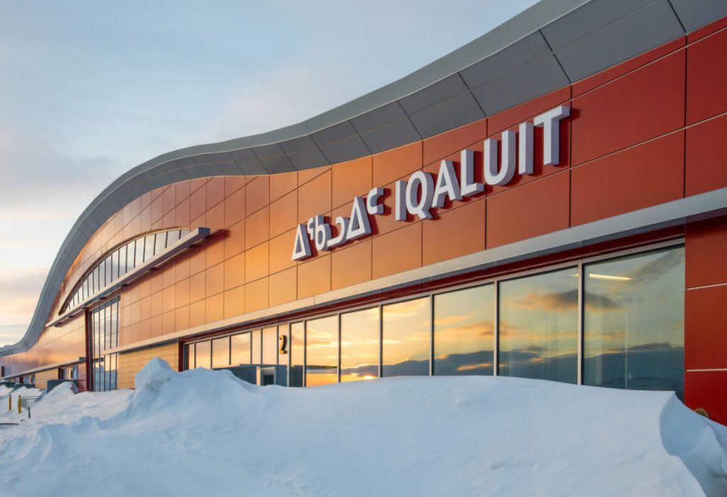 iqaluit air france atterrissage urgence