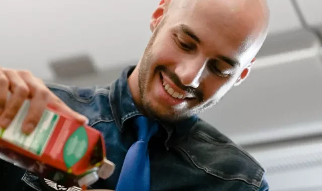 French bee recrute des hôtesses de l’air et stewards en 2025