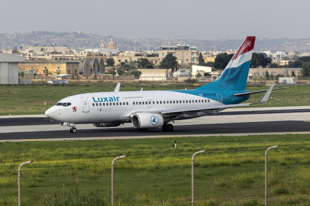 Luxair recrute des hôtesses de l’air et stewards