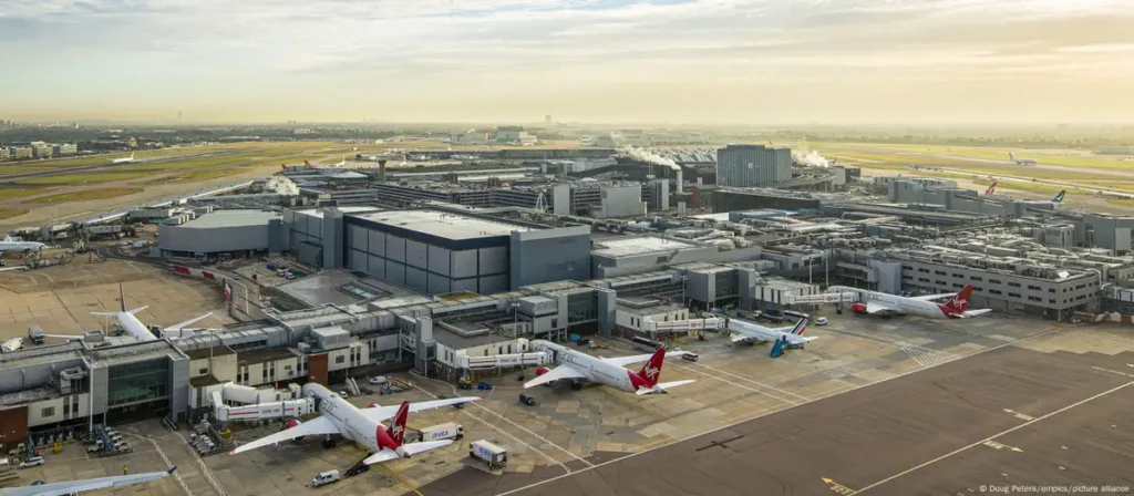 Incendie à l’aéroport de Londres Heathrow, aéroport paralysé