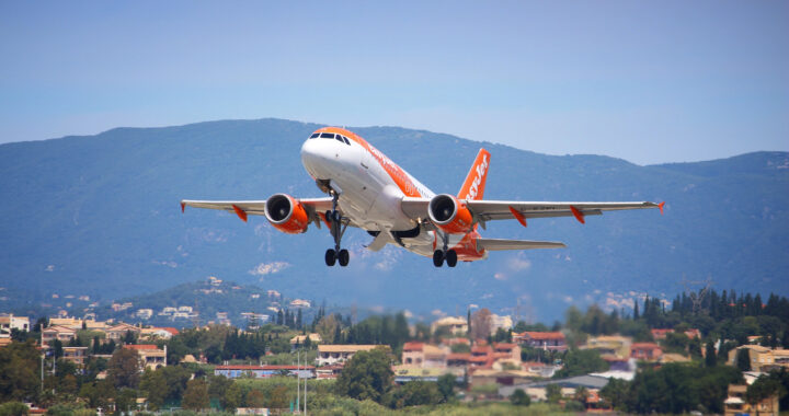 Castlelake air france easyjet